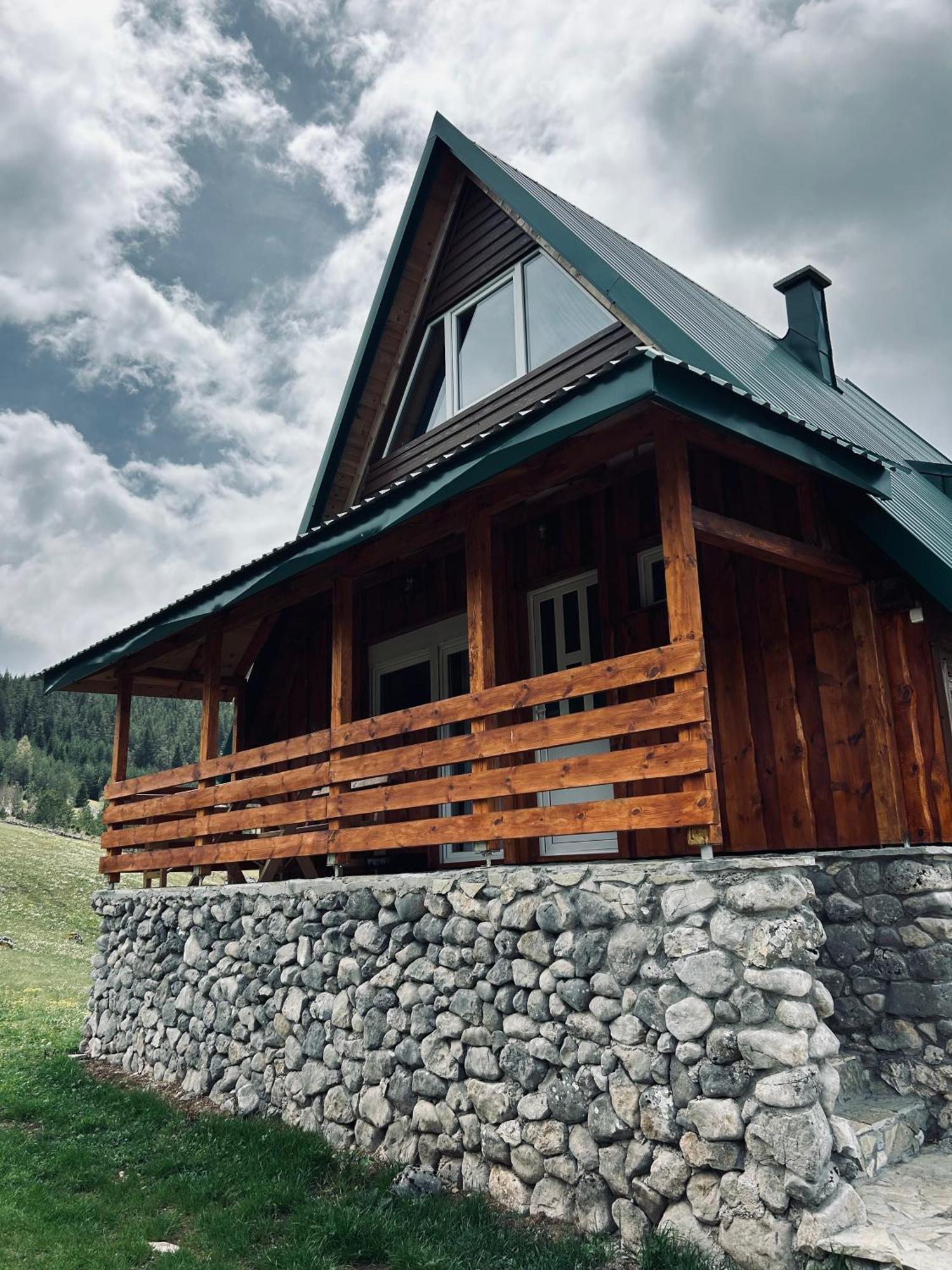 Nomad Lodge Zminica Žabljak Exterior foto